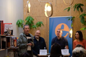 Iban Illarramendi y Eider Perez han ganado el premio Etxepare 2022
